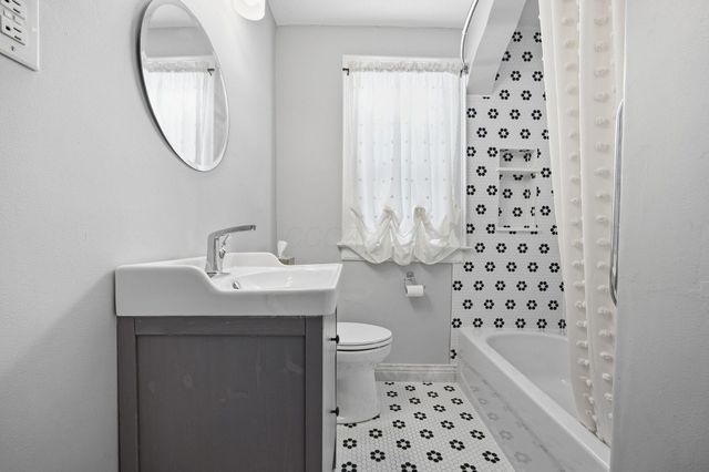 1201 Oakwood Avenue, Columbus, OH 43206