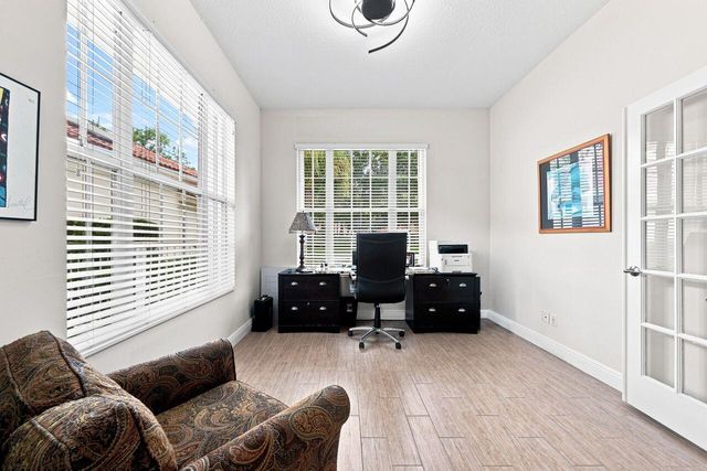 508 E Tall Oaks Drive, Palm Beach Gardens, FL 33410