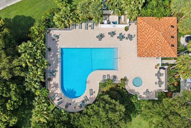 508 E Tall Oaks Drive, Palm Beach Gardens, FL 33410