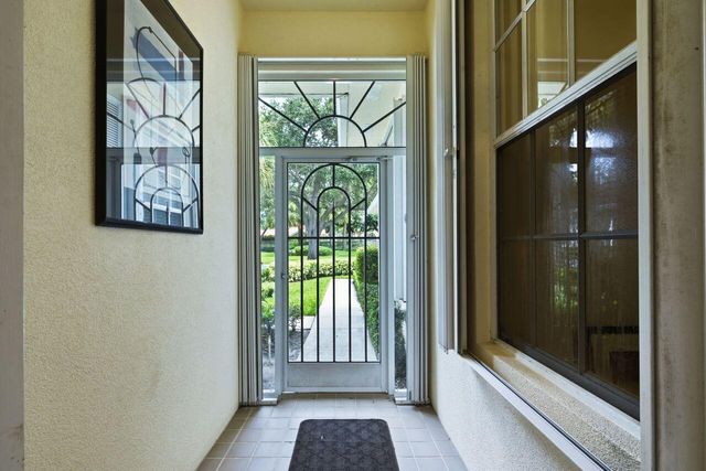 508 E Tall Oaks Drive, Palm Beach Gardens, FL 33410