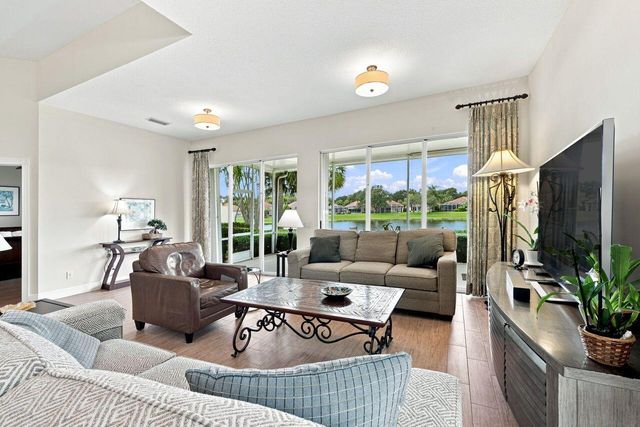508 E Tall Oaks Drive, Palm Beach Gardens, FL 33410