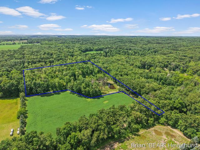 3511 Engle Road, Middleville, MI 49333