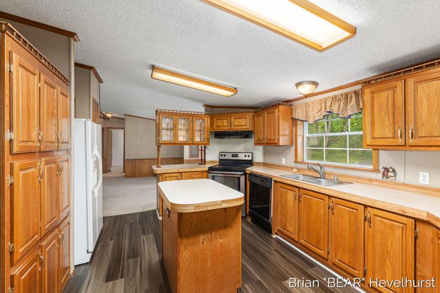 3511 Engle Road, Middleville, MI 49333