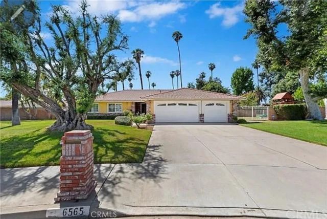 6565 Lorraine, Riverside, CA 92506