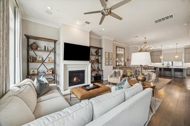 818 Dunleigh Meadows Lane, Houston, TX 77055