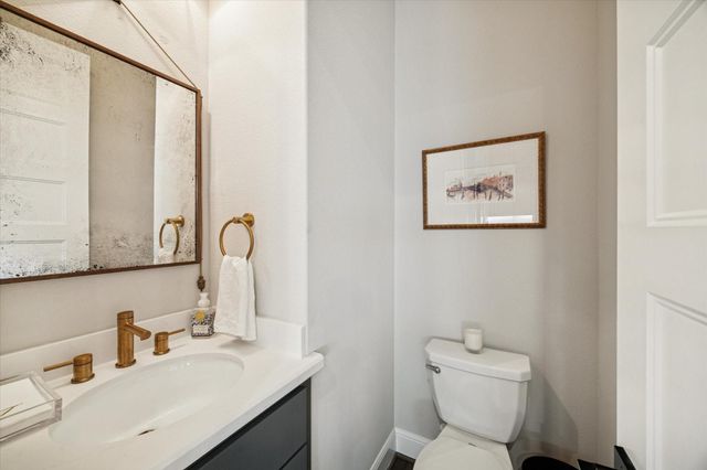 818 Dunleigh Meadows Lane, Houston, TX 77055