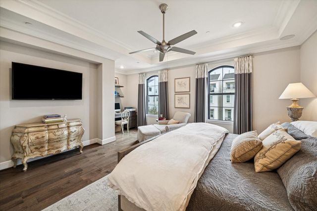 818 Dunleigh Meadows Lane, Houston, TX 77055