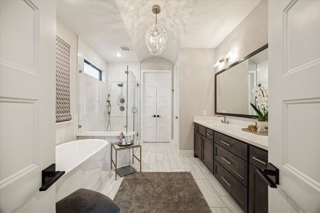 818 Dunleigh Meadows Lane, Houston, TX 77055