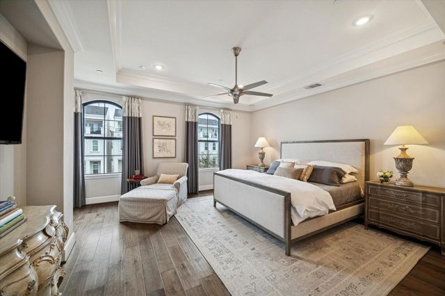 818 Dunleigh Meadows Lane, Houston, TX 77055