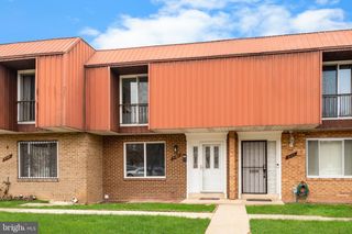 4107 MASSACHUSETTS AVE SE #9, Washington, DC 20019