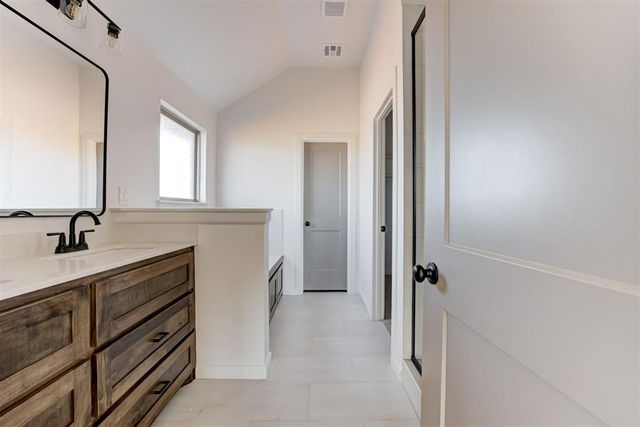 1243 Tawny Hills Road, Piedmont, OK 73078