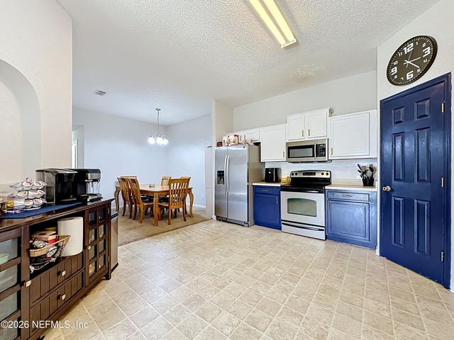 8638 JULIA MARIE Circle, Jacksonville, FL 32210