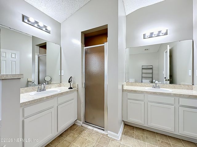 8638 JULIA MARIE Circle, Jacksonville, FL 32210