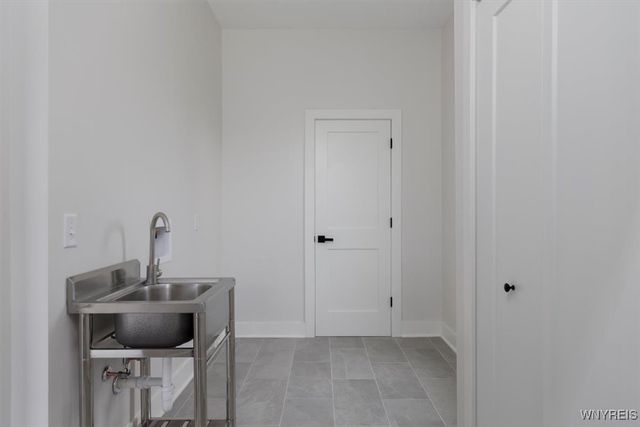 4350 Mapleton Road, Pendleton, NY 14094