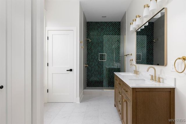 4350 Mapleton Road, Pendleton, NY 14094