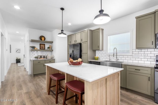 50863 W SAFFRON Lane, Maricopa, AZ 85139