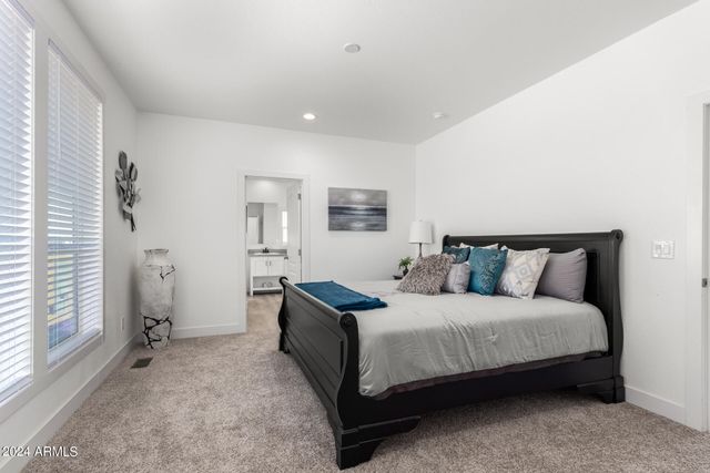 50863 W SAFFRON Lane, Maricopa, AZ 85139