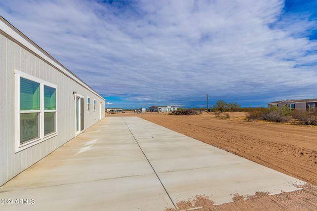 50863 W SAFFRON Lane, Maricopa, AZ 85139