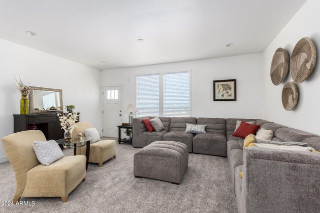 50863 W SAFFRON Lane, Maricopa, AZ 85139