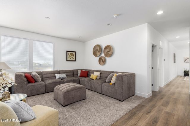 50863 W SAFFRON Lane, Maricopa, AZ 85139