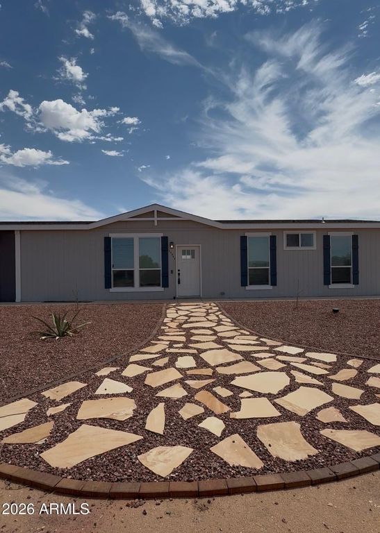 50863 W SAFFRON Lane, Maricopa, AZ 85139 — photo 2