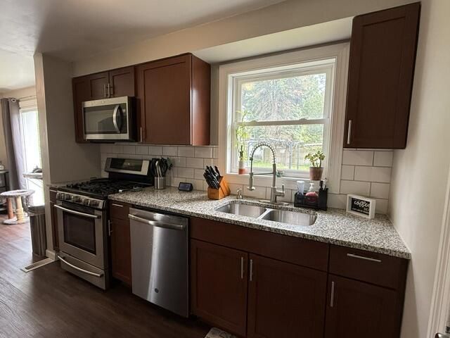 2413 Bate STREET, Racine, WI 53403