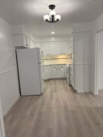 301 Lake Hinsdale Drive 108, Willowbrook, IL 60527