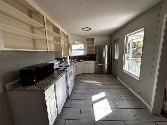 413 Wilma Drive, Corpus Christi, TX 78412