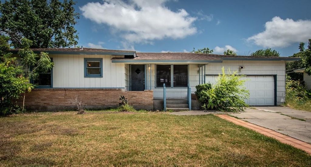 413 Wilma Drive, Corpus Christi, TX 78412