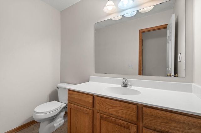 2457 Yellowstone Drive 116, Hastings, MN 55033