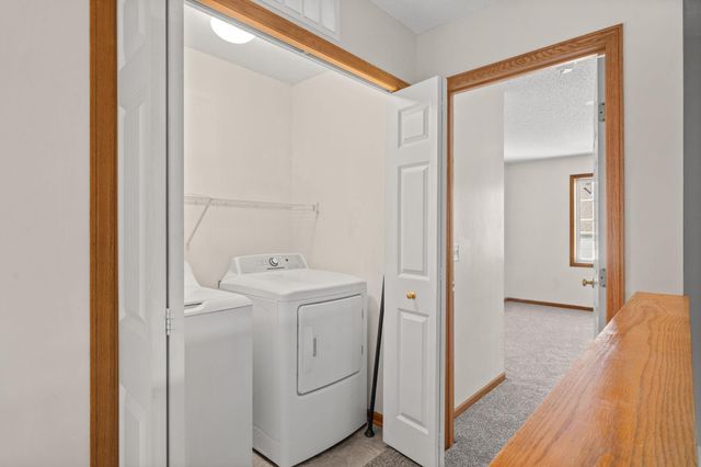 2457 Yellowstone Drive 116, Hastings, MN 55033