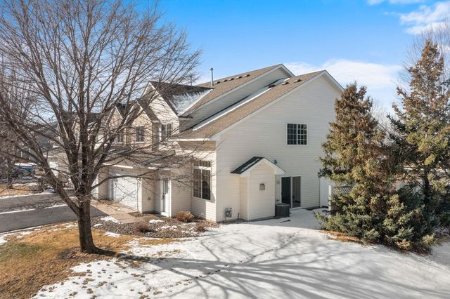 2457 Yellowstone Drive 116, Hastings, MN 55033