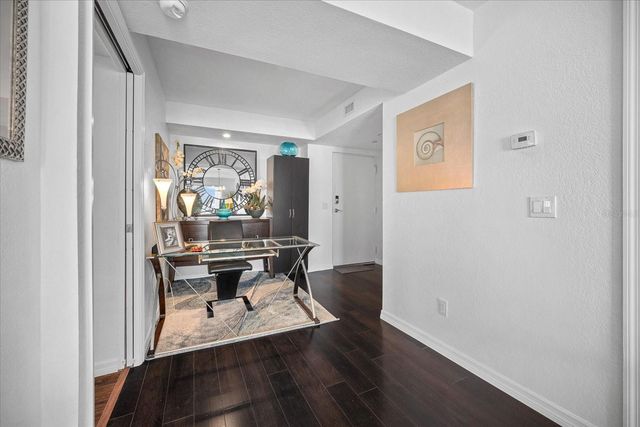 1120 N SHORE DRIVE NE 802, St Petersburg, FL 33701