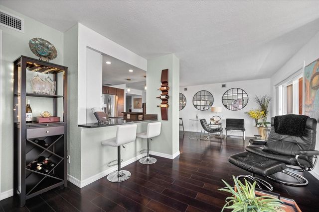 1120 N SHORE DRIVE NE 802, St Petersburg, FL 33701