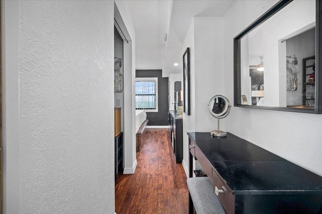 1120 N SHORE DRIVE NE 802, St Petersburg, FL 33701