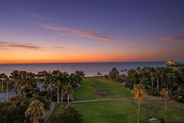 1120 N SHORE DRIVE NE 802, St Petersburg, FL 33701