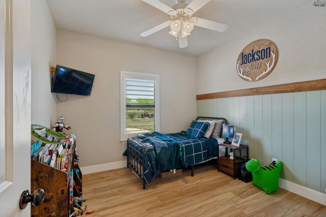 2386 N PETERSON ROAD, Iowa Park, TX 76367