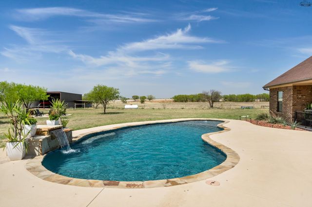 2386 N PETERSON ROAD, Iowa Park, TX 76367