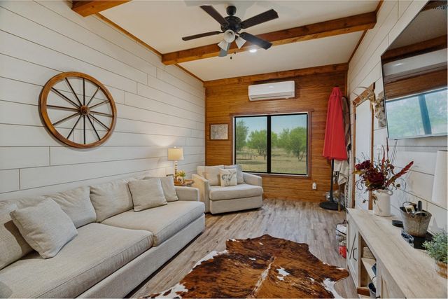 2386 N PETERSON ROAD, Iowa Park, TX 76367