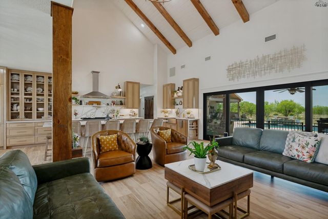 2386 N PETERSON ROAD, Iowa Park, TX 76367