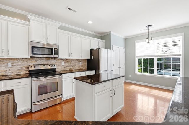 5080 Gladiola Way, Tega Cay, SC 29708