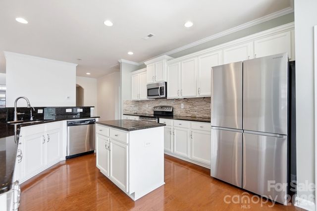 5080 Gladiola Way, Tega Cay, SC 29708