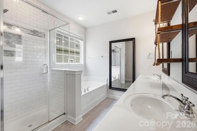 5080 Gladiola Way, Tega Cay, SC 29708