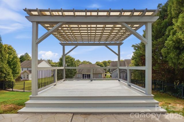 5080 Gladiola Way, Tega Cay, SC 29708