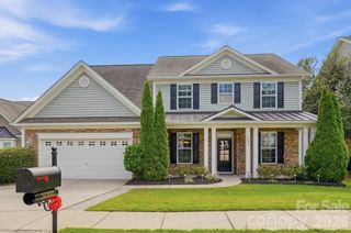5080 Gladiola Way, Tega Cay, SC 29708