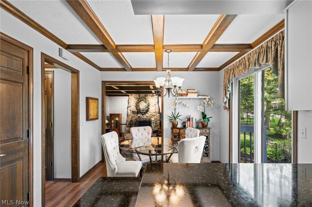 1697 Holdens Arbor Run, Westlake, OH 44145