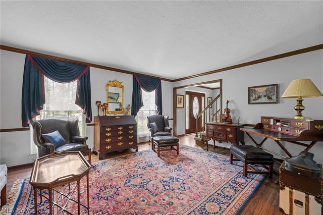 1697 Holdens Arbor Run, Westlake, OH 44145