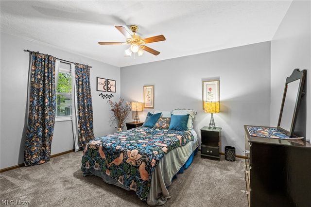 1697 Holdens Arbor Run, Westlake, OH 44145