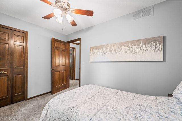 1697 Holdens Arbor Run, Westlake, OH 44145