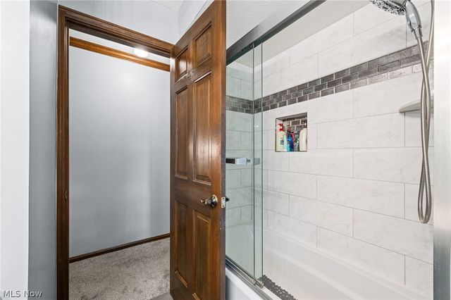 1697 Holdens Arbor Run, Westlake, OH 44145